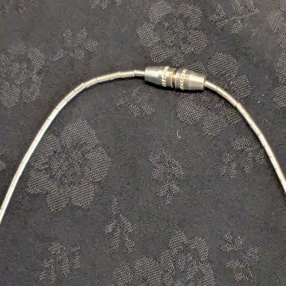 Native American Dreamcatcher Liquid Silver Sterling Silver Necklace - Picture 5 of 6